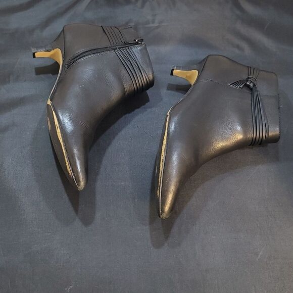 BELLA VITA  WOMENS JANI KITTEN HEEL BOOTIES - Picture 7 of 16